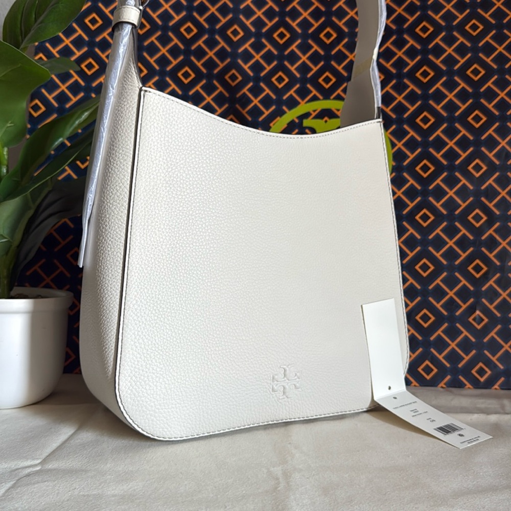 NWT, Tory Burch thea large bucket  Leather Shoulder Bag new ivory - Picture 2 of 12